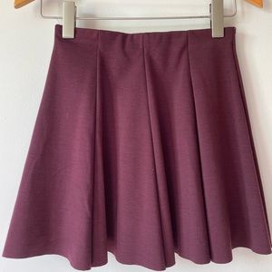 Brandy Melville burgundy skirt size small
